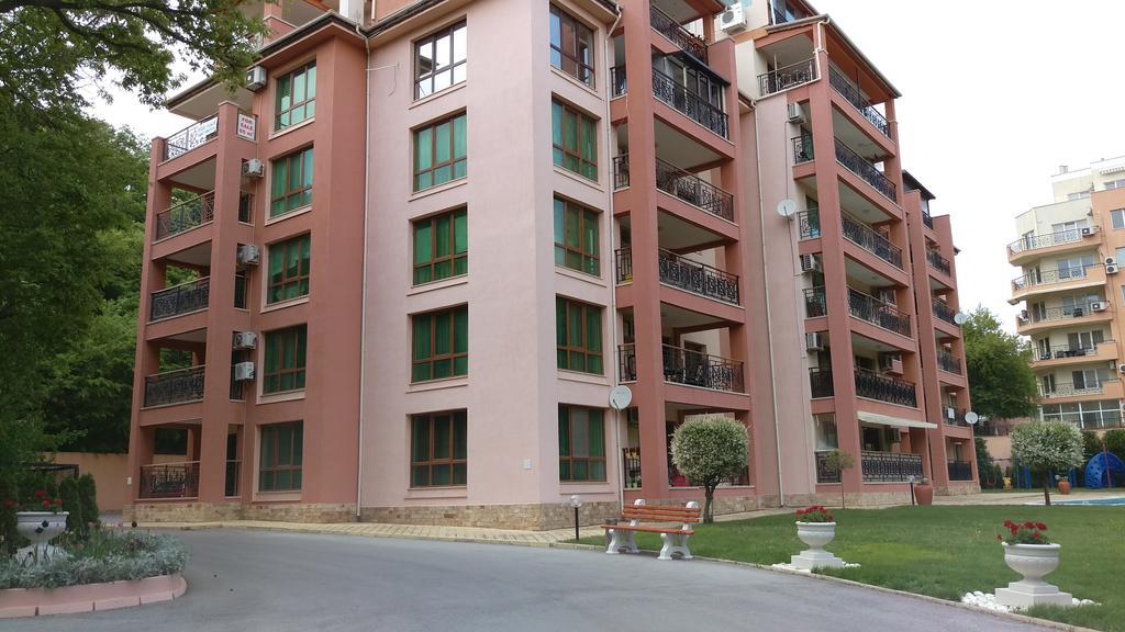 Luxury Sunrise Complex Apartment 골든샌드 외부 사진