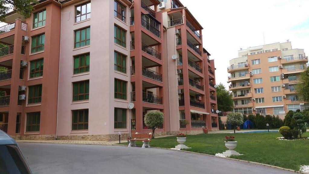 Luxury Sunrise Complex Apartment 골든샌드 외부 사진